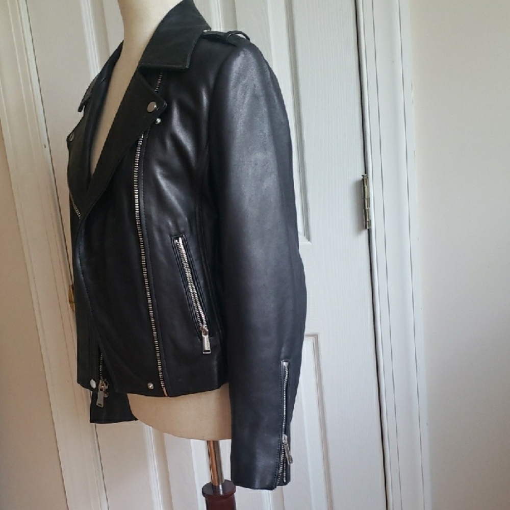 BCBGeneration Black Leather Moto Biker Jacket Sz M - Picture 4 of 11